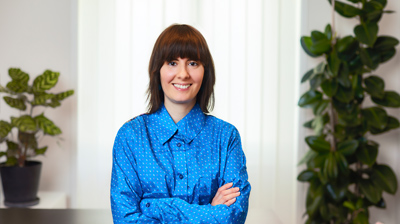 Porträt von Leila Labsi, Ansprechpartnerin im Office Club Mailand Via Bagutta